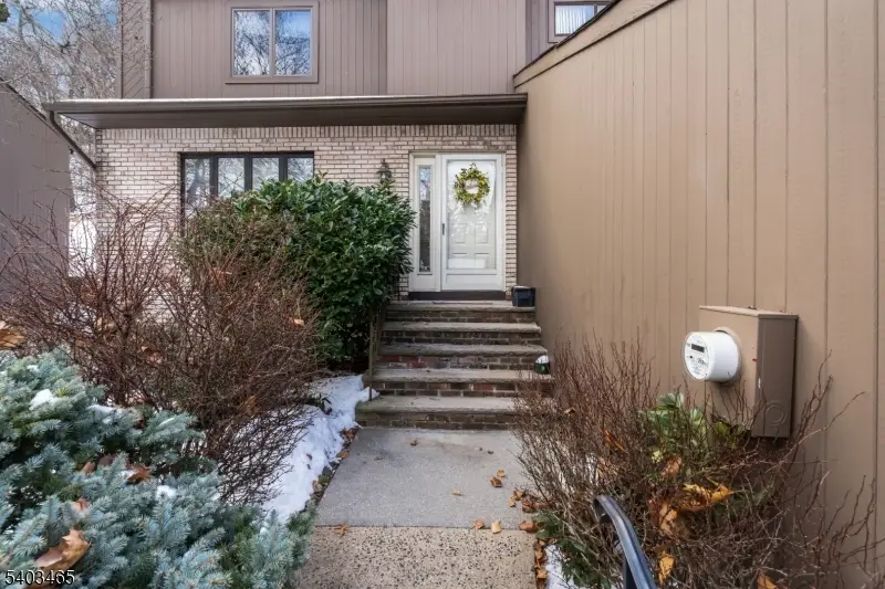 13 Mountain Ridge Dr, Cedar Grove, NJ 07009 - Image #3