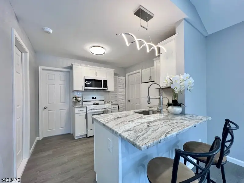 50 Coolidge Trl, Hopatcong, NJ 07843 - Image #3