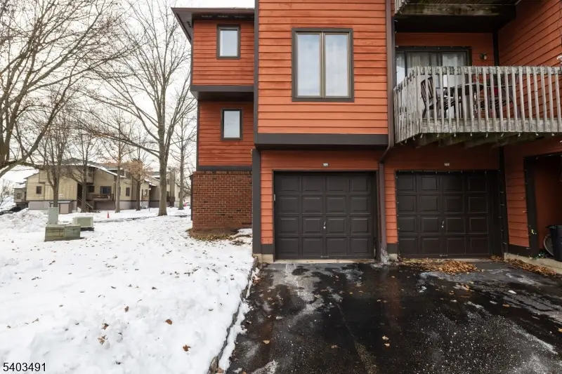 101 Village Cmns, Raritan Township, NJ 08822 - Image #3