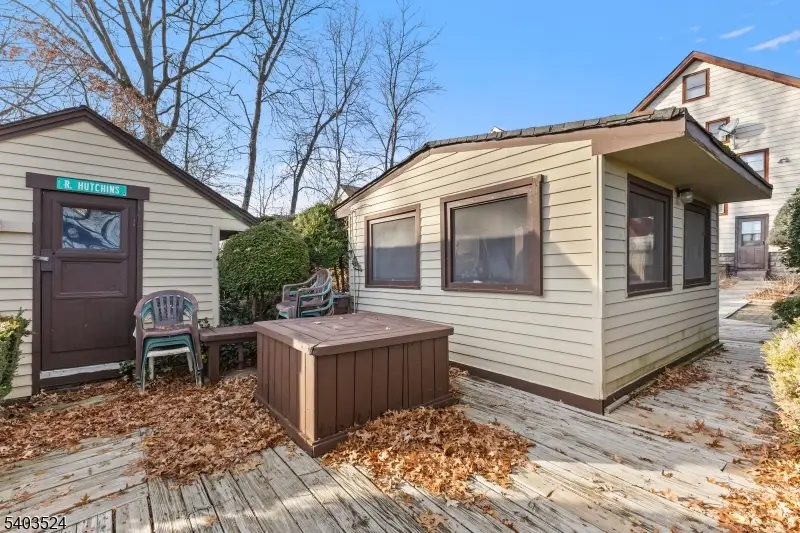 146 E 10th Ave #2, Roselle, NJ 07203 - Image #2