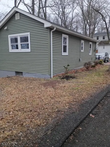 20 Fiske Trl, Hopatcong, NJ 07843 - Image #3