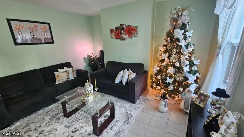 379 Straight St #2, Paterson, NJ 07501 - Image #3