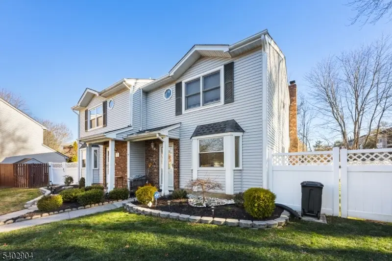 126 Leah Ct, South Brunswick, NJ 08810 - Image #2