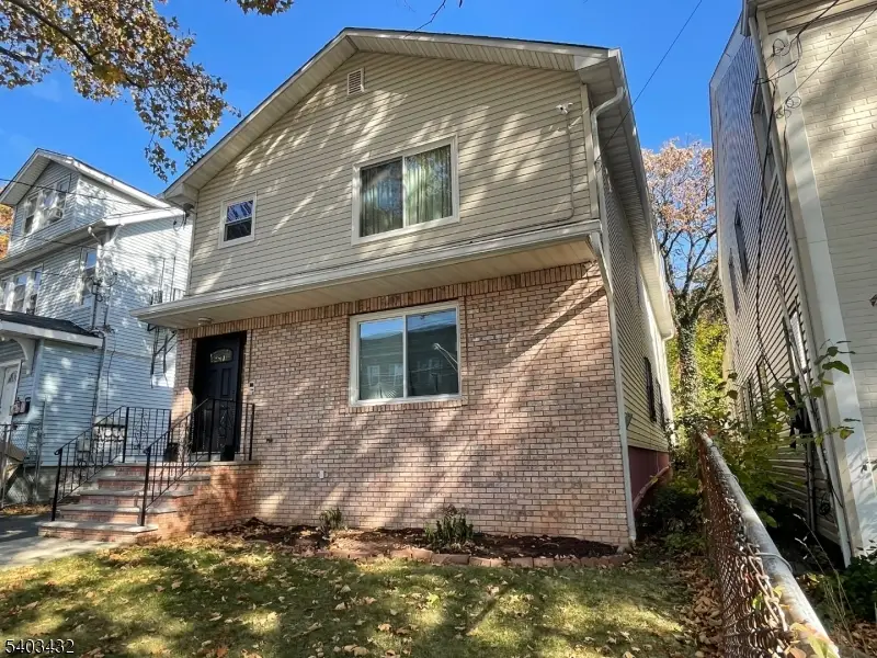 183 Chancellor Ave, Newark, NJ 07112 - Image #2