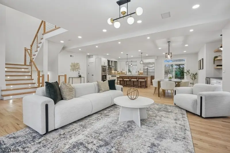 709 Garfield Ave, Westfield, NJ 07090 - Image #2