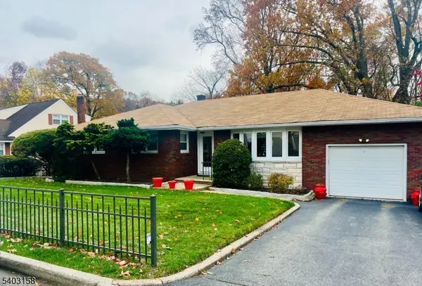 30 Woodrow Ave, Woodland Park, NJ 07424