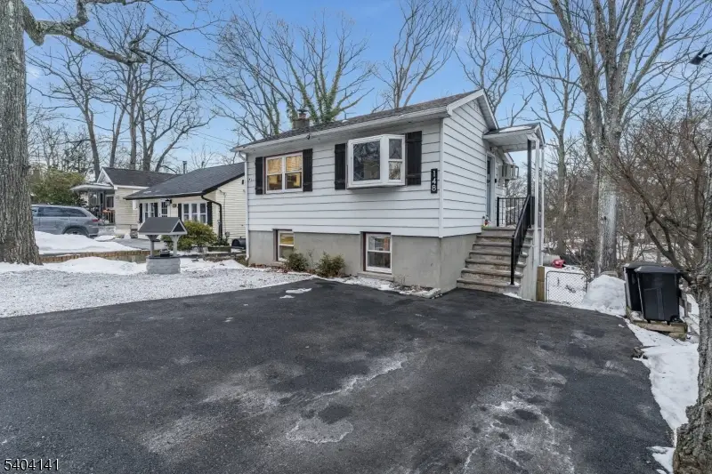 148 Bucknell Trl, Hopatcong, NJ 07843 - Image #2