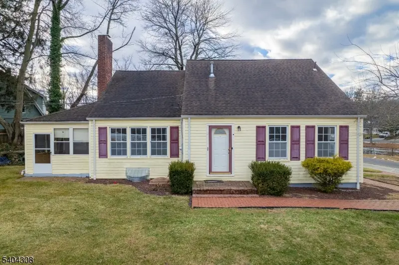 1088 S Boyd Pkwy, North Brunswick, NJ 08902 - Image #1