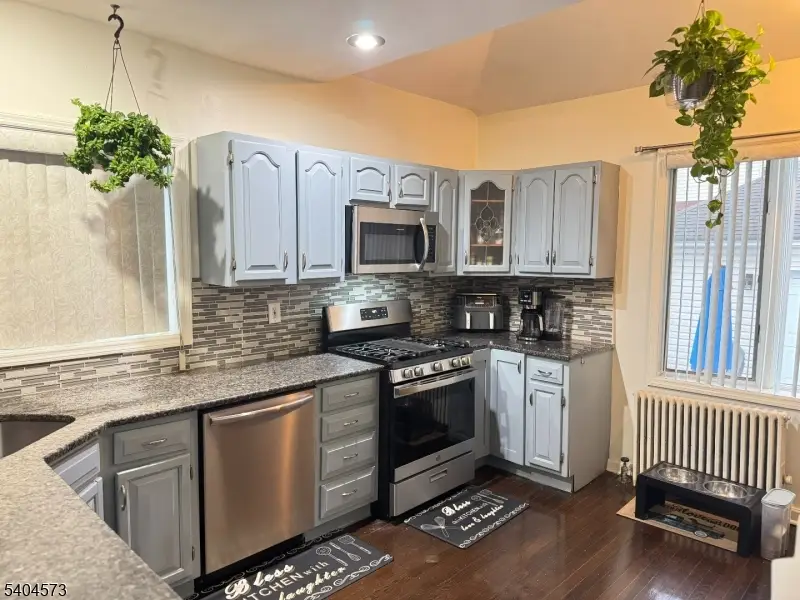 401 Woodland Ave, Roselle Park, NJ 07204 - Image #2