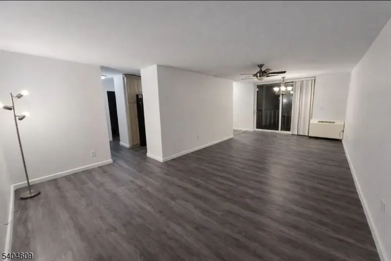 704-712 N Broad St #2C, Elizabeth, NJ 07208 - #2