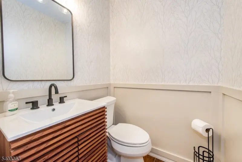 44 Littlewood Ct, Preakness, NJ 07470 - Image #3