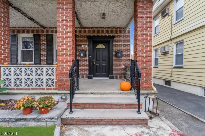 145 Harrison St, Nutley, NJ 07110 - #3
