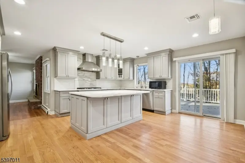 3 Springhill Rd, Randolph, NJ 07869 - Image #3