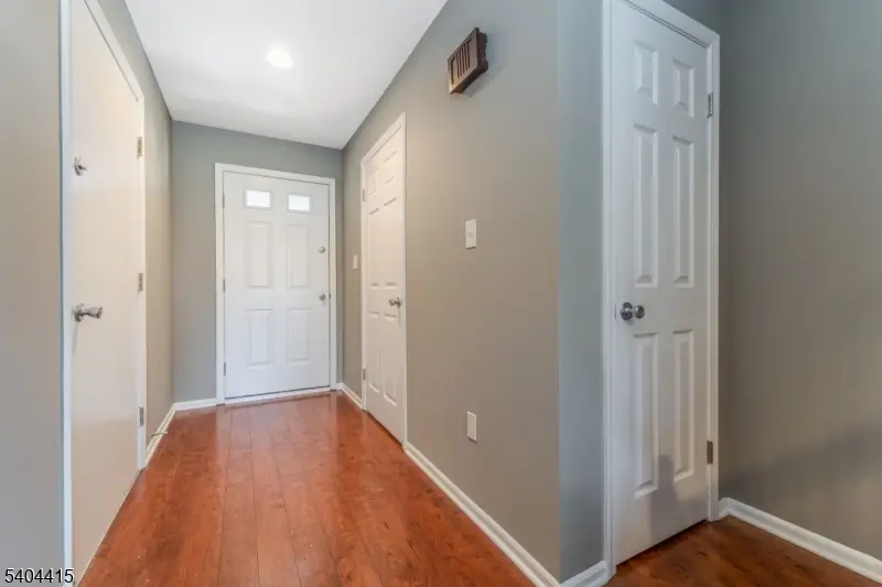 10 Penny Ln, Raritan Township, NJ 08882 - #2