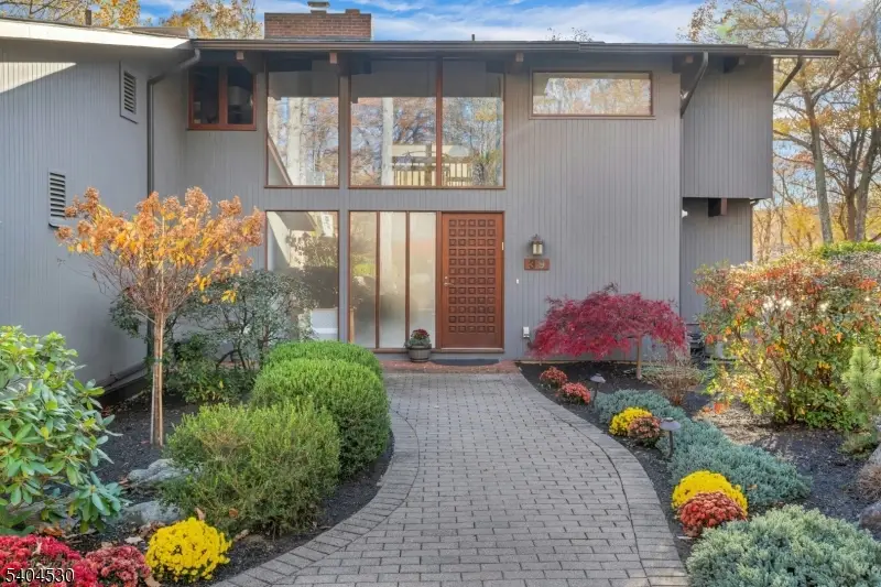 39 Woodland Rd, Mendham Township, NJ 07945 - Image #1