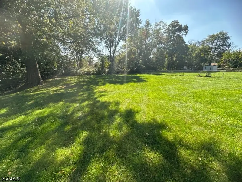 9 Holly Rd, Iselin, NJ 08830 - Image #3