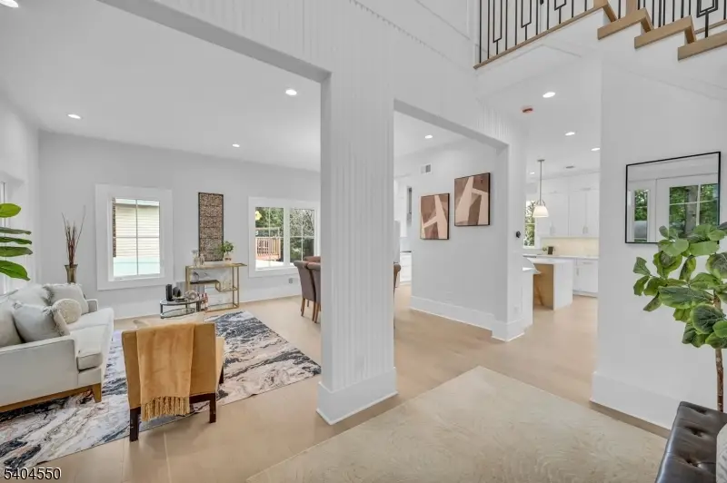 7 Canterbury Ln, Millburn, NJ 07078 - Image #3