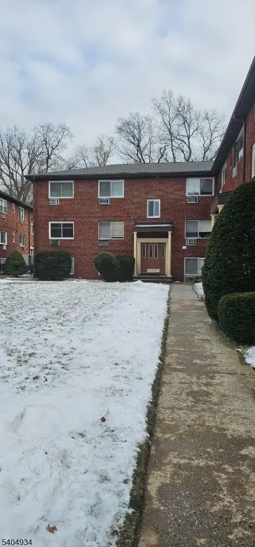 378 Valley St #A2, South Orange Village Twp., NJ 07079