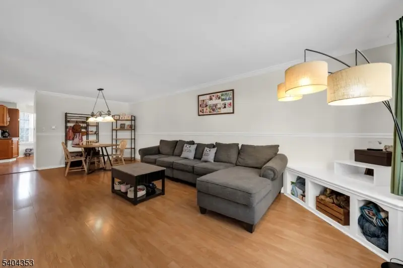 127 Pinehurst Dr, Washington Township, NJ 07882 - Image #3