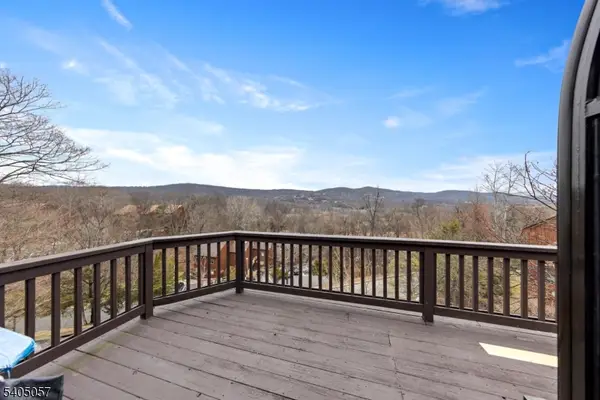 1 Baltusrol Ct. Unit 2 #2, Vernon Twp., NJ 07452