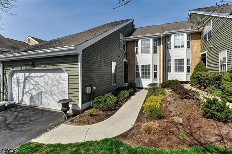 252 Crescenzi Ct, West Orange, NJ 07052 - Image #1