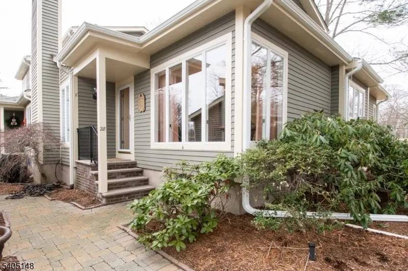 28 Old Fourth Dr, Oak Ridge, NJ 07438 - Image #2