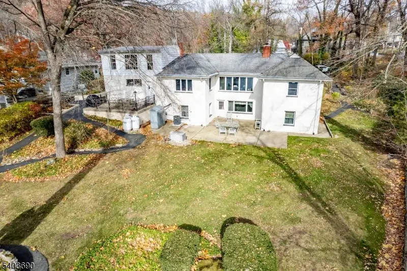 23 Cabot Ln, Kinnelon, NJ 07405 - Image #2