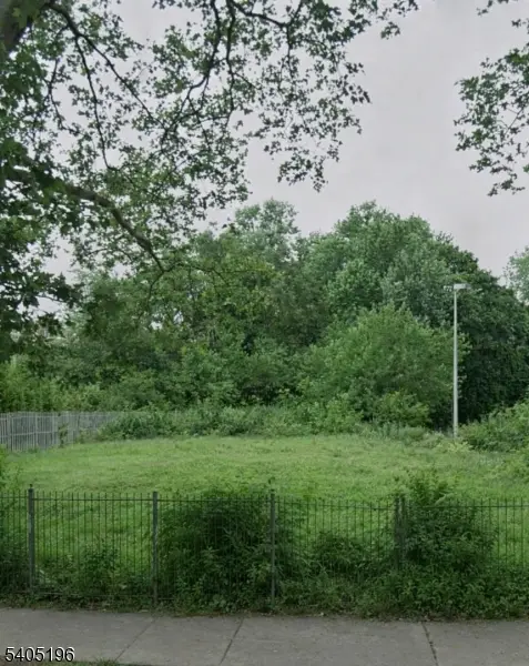 97 Clinton Ave, Newark, NJ 07114 - Image #1