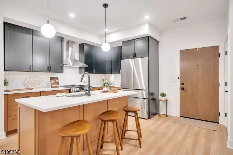 307 Encampment Ct., Towaco, NJ 07082 - Image #2