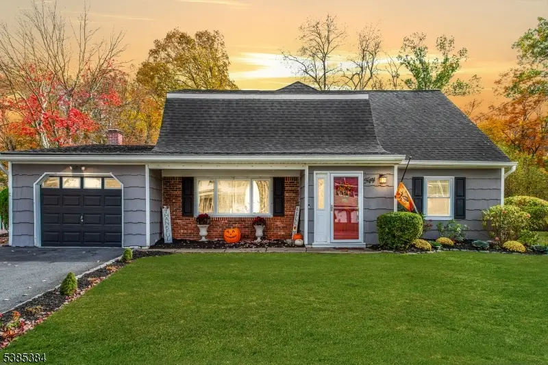 50 Clover Hill Dr, Flanders, NJ 07836 - Image #3