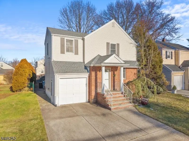 112 Dawson Ave, Clifton, NJ 07012 - Image #2