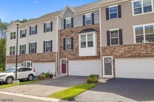 20 Peckwell St, Mount Olive Twp., NJ 07828