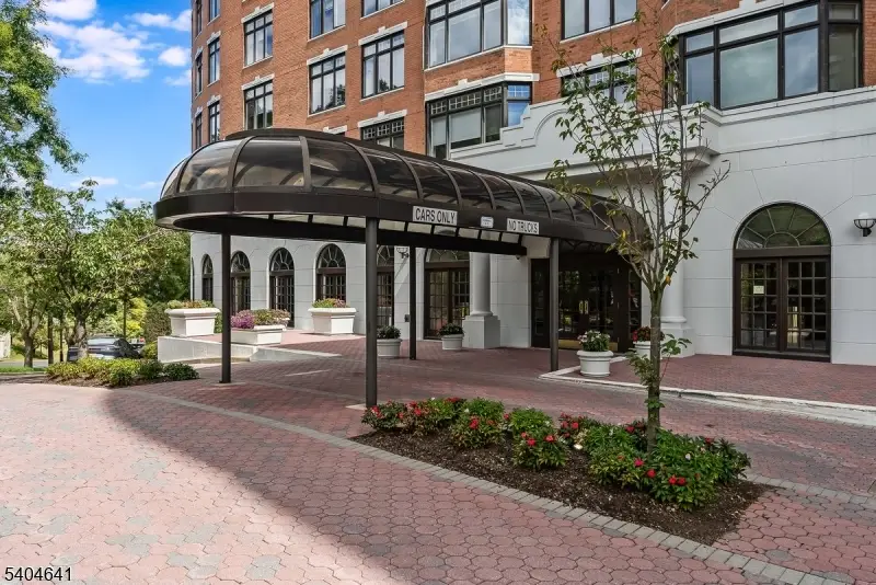 616 S Orange Ave, Skyhouse 4 #SH4, Maplewood, NJ 07040 - Image #2