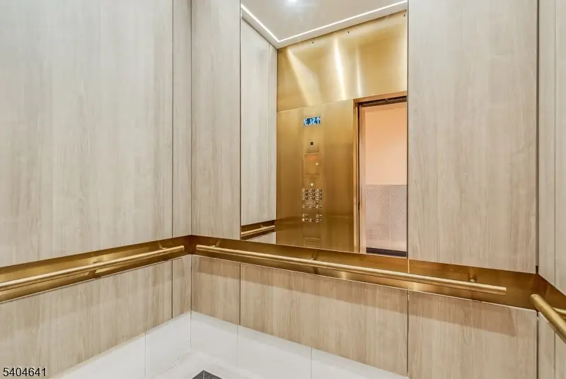 616 S Orange Ave, Skyhouse 4 #SH4, Maplewood, NJ 07040 - Image #3