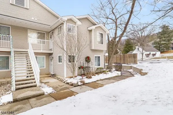 47 Spruce Ct, Bedminster Twp., NJ 07921