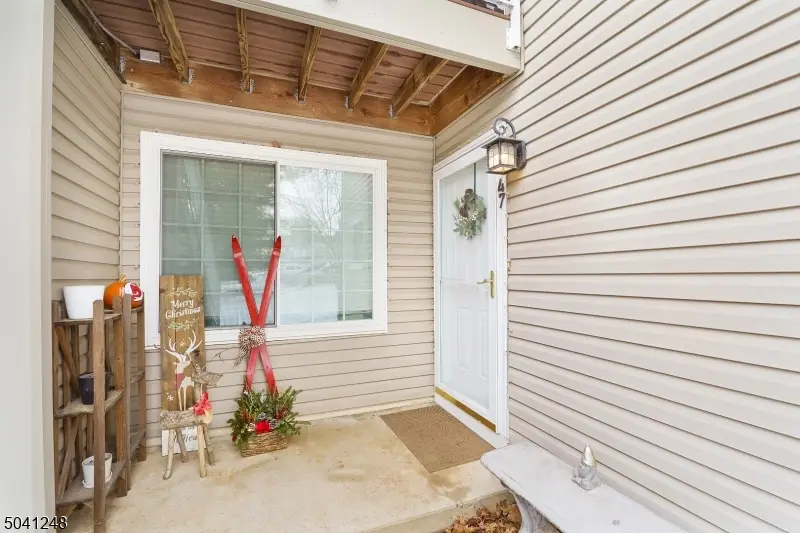 47 Spruce Ct, The Hills, NJ 07921 - Image #3