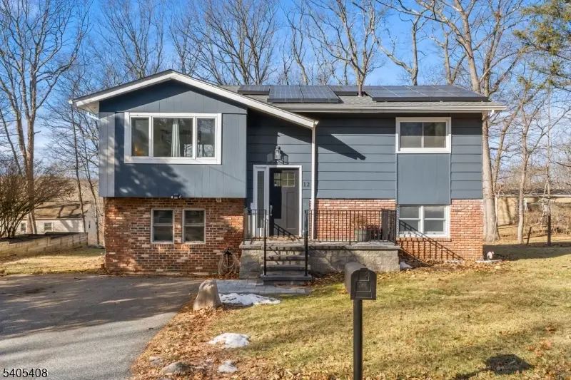 12 Hobart Trl, Hopatcong, NJ 07843 - Image #3