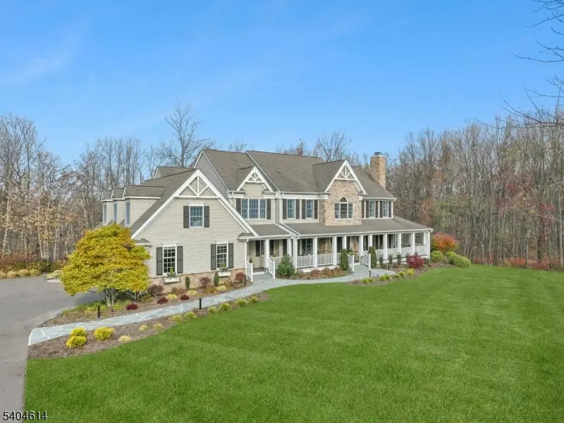 36 W Springtown Rd, Washington, NJ 07853 - Image #2