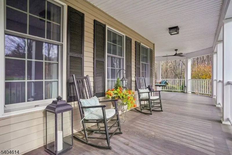 36 W Springtown Rd, Washington, NJ 07853 - Image #3