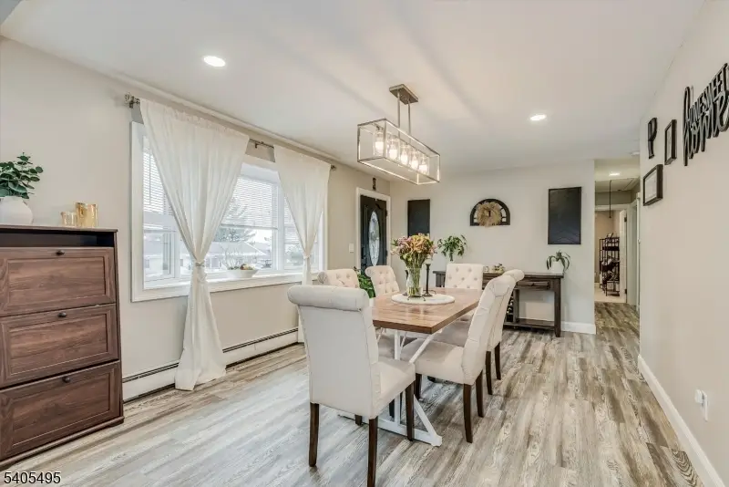 7 Jackson Ave, Vernon Township, NJ 07462 - Image #2