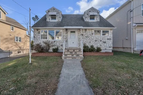 18 John St, Carteret Boro, NJ 07008