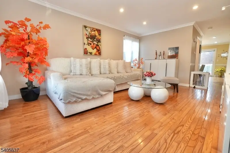 78 Jannarone St Unit B #B, Nutley, NJ 07109 - Image #3