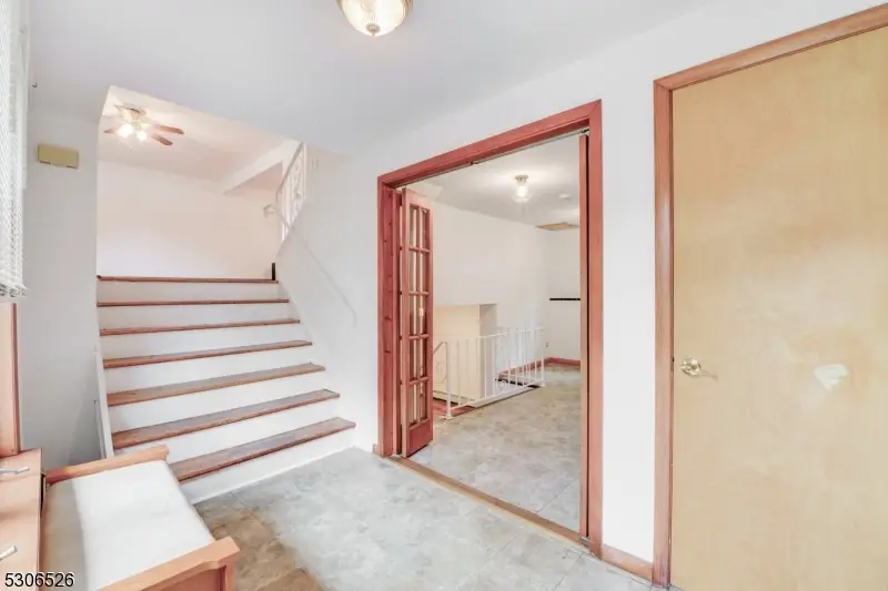 27 Cleveland Ter, Pleasantdale, NJ 07052 - Image #3