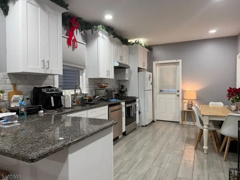 313 Washington Ave, Elizabeth, NJ 07202 - Image #3