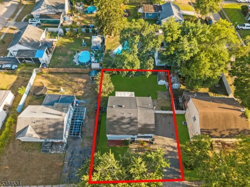 136 Haroldson Pl, Pompton Lakes, NJ 07442 - Image #3