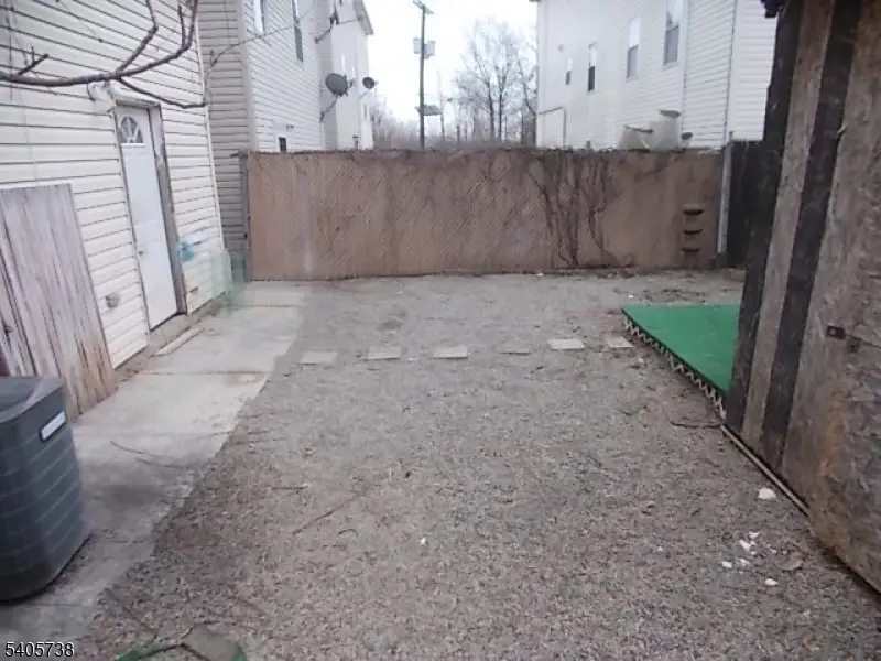 68 Port Ave, Elizabethport, NJ 07206 - Image #2