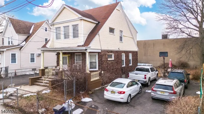 448 E 31st St, Paterson, NJ 07504 - Image #2