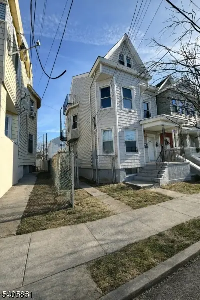 601 E 23rd St, Paterson, NJ 07514 - Image #2