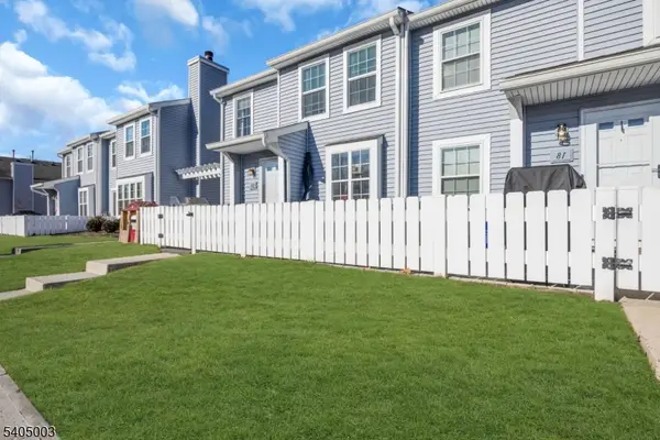 82 Almond Dr, Franklin Twp., NJ 08873