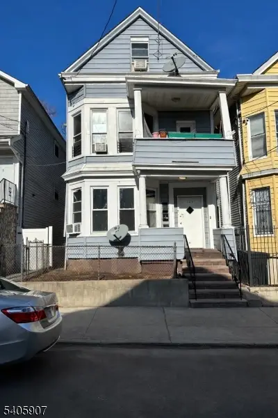 129 Godwin Ave, Paterson, NJ 07501 - Image #1